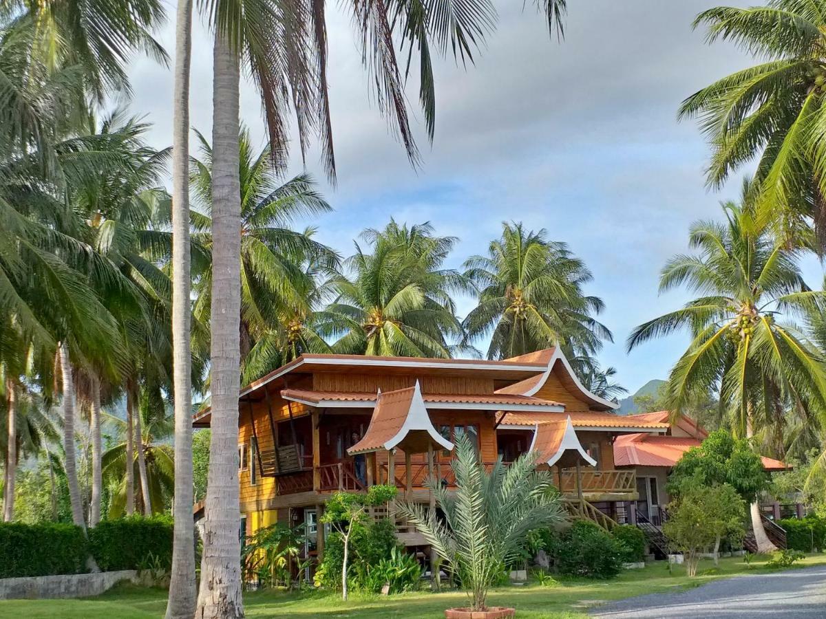 The Ford Sunset Beach Resort Wok Tum Exterior foto